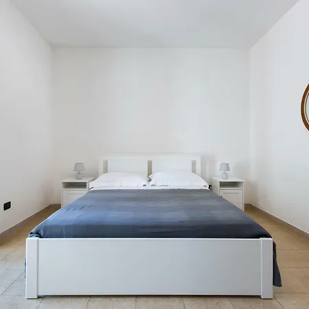 Emary By Perle Di Puglia *