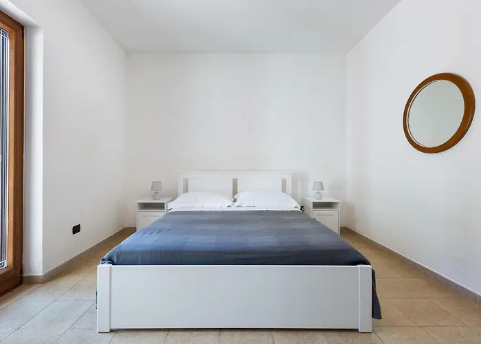 Emary By Perle Di Puglia *